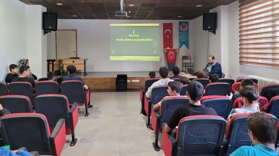 Öğrencilerimize EBA,Akademik Destek,OGM MAteryal Konularında Seminer Verildi